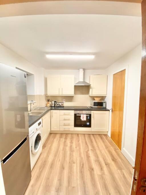 2 Bed Apartment In City Centre Dublín Exterior foto